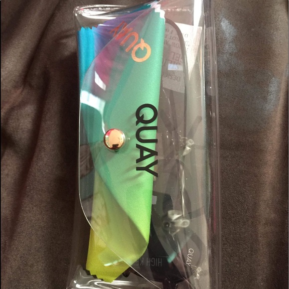 Quay sunglasses - Picture 2 of 3